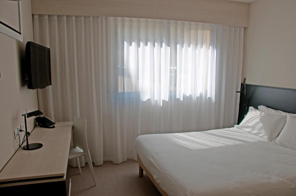 Hotel Palm Garavan Menton Bagian luar foto