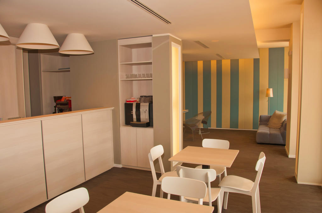 Hotel Palm Garavan Menton Bagian luar foto