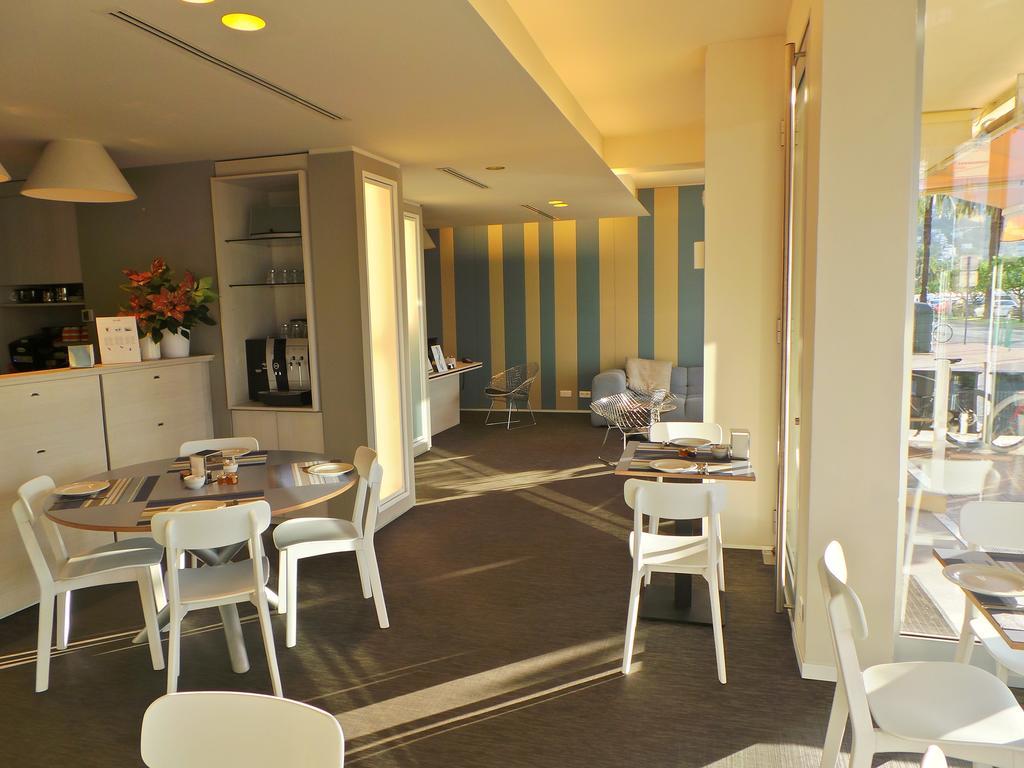 Hotel Palm Garavan Menton Bagian luar foto